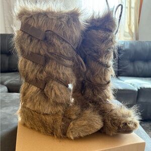 Joyfolie Brown Faux Fur Girls Boots